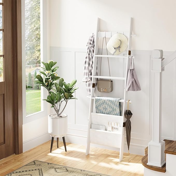 ELYKEN Blanket Ladder for Living Room, 5-Tier Wooden Towel Rack with Synthetic Leather Pocket, 4 Removable Hooks, Decorative Leaning Ladder Shelf for Bedroom, White