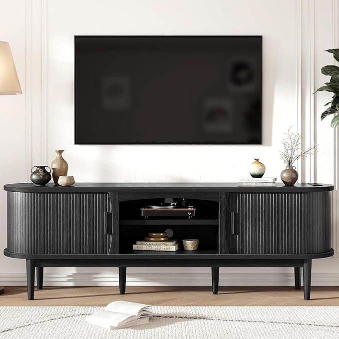 Decofy Mid Century TV Stand for TVs up to 70 Inches, Entertainment Center with Storage, Power Outlet, Fluted Sliding Doors & Adjustable Shelves, Modern Media TV Console Table for Living Room (Black)