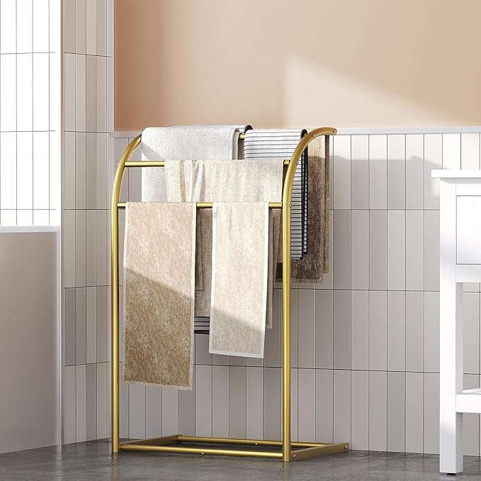 YATINEY Free Standing Towel Rack, 4-Tier Blanket Rack for Bathroom, Pool Towel Stand Display and Drying Rack, Modern Towel Blanket Storage Organizer, Gold CJ07GD