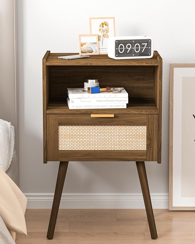 Veegle Nightstand,Modern Bedside Table with Storage Drawer and Open Wood Shelf, Accent Night Stand with Solid Wood Legs for Living Room, Bedroom and Small Spaces,Easy Assembly (Walnut Brown-Rattan)