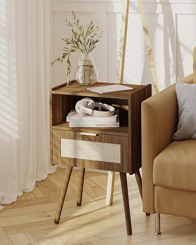 Veegle Nightstand,Modern Bedside Table with Storage Drawer and Open Wood Shelf, Accent Night Stand with Solid Wood Legs for Living Room, Bedroom and Small Spaces,Easy Assembly (Walnut Brown-Rattan)