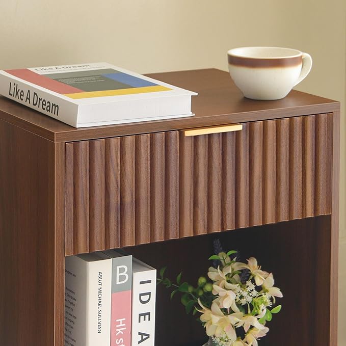 Fultyle Walnut Nightstand, Modern Night Stand with Fluted Drawer and Opening Storage, Wooden Bedside Table with Solid Wood Legs for Bedroom, Living Room, Office (Walnut Brown)