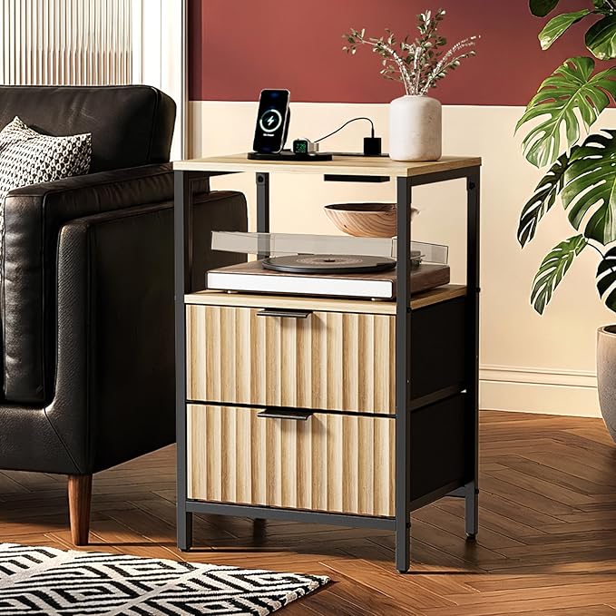 VINGLI Nightstands Set of 2 with Fabric Drawers, Fluted Nightstand with Charging Station, Oak Night Stand Set 2, Bed Side Tables with Drawers Fabric, End Tales Bedroom with Charger Station