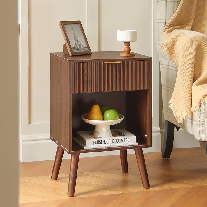Fultyle Walnut Nightstand, Modern Night Stand with Fluted Drawer and Opening Storage, Wooden Bedside Table with Solid Wood Legs for Bedroom, Living Room, Office (Walnut Brown)