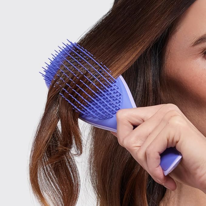 Tangle Teezer ザ・アルティメットディタングラー ブラシ ウェット＆ドライヘア用、絡まりを解消し、ダメージを軽減 ストレートからウェーブヘアに、Amazon限定 ライラックパープル