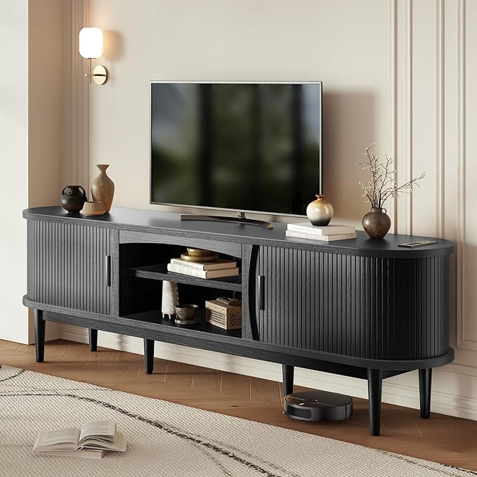 Decofy Mid Century TV Stand for TVs up to 90 Inches, Entertainment Center with Storage, Power Outlet, Fluted Sliding Doors & Adjustable Shelves, Modern Media TV Console Table for Living Room (Black)
