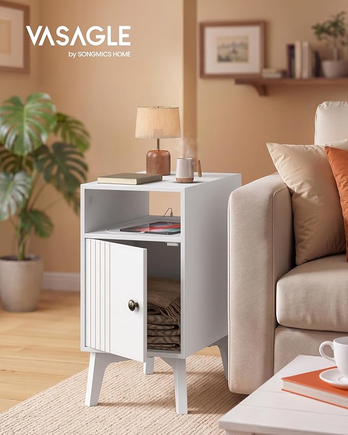 VASAGLE MAEZO Collection - End Table with Charging Station, Narrow Side Table, Nightstand with Tapered Legs, Curved Transitions, for Small Spaces, Living Room, Bedroom, Cloud White ULET329W101S
