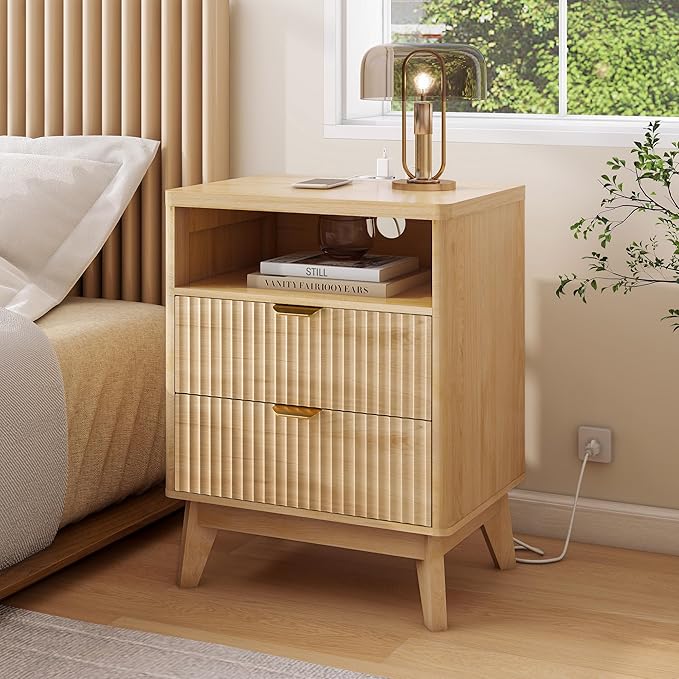 LYNCOHOME Fluted Nightstand with Charging Station, 19.7 inch Wide End Table with 2 Drawers, Modern Wood Bedside Table for Bedroom, Night Stand Set of 2,Natural