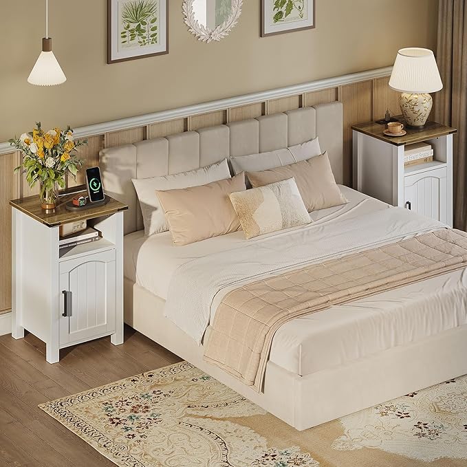 Decofy Farmhouse Nightstand with Charging Station, Set of 2, Wood Bedside Table with Storage & Open Compartment, Side End Table for Bedroom, Rustic White and Brown