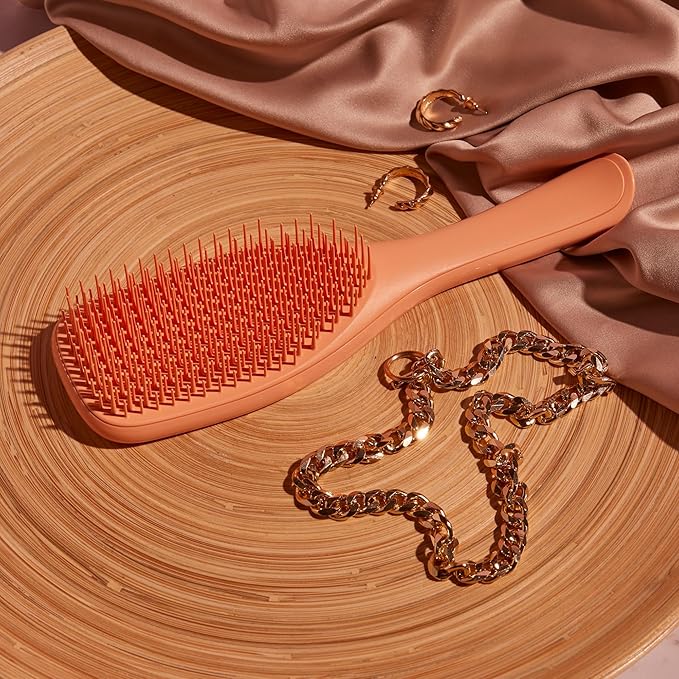 Tangle Teezer Ultimate Detangler Brush for Wet & Dry Hair, Eliminates Knots & Reduces Breakage for Straight to Wavy Hair Types, Amazon Exclusive Apricot (タングルティーザーアルティメットディタングラーブラシ ウェット&ドライヘア用、ストレートからウェーブヘアまで、もつれをなくし切れ毛を軽減、Amazon限定アプリコット)